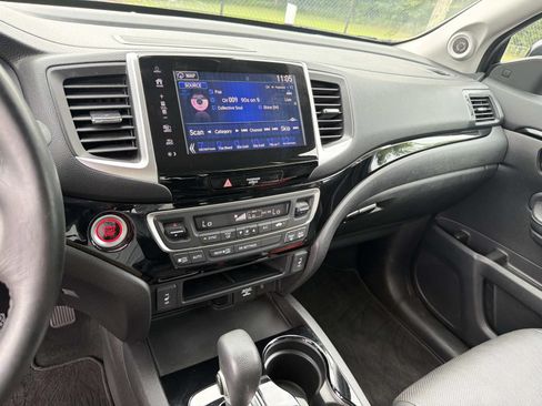 Used 2018 Honda Ridgeline RTL-E image 29