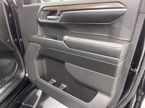 Used 2023 Chevrolet Silverado 1500 LT AWD/4WD image 23