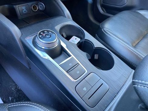 Used 2022 Ford Escape SEL image 12