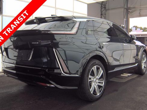 Used 2024 Cadillac Lyriq Tech RWD image 5