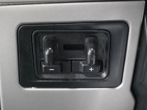 Used 2022 Ford F250 Lariat w/ Chrome Package image 25