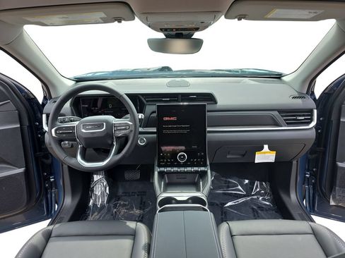 New 2027 GMC Terrain Denali w/ LPO, Floor Liner Package AWD/4WD image 9