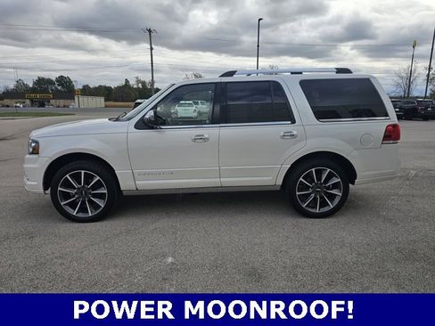 Used 2017 Lincoln Navigator Reserve image 6
