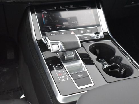 Used 2025 Audi Q7 2.0T Premium AWD/4WD image 16