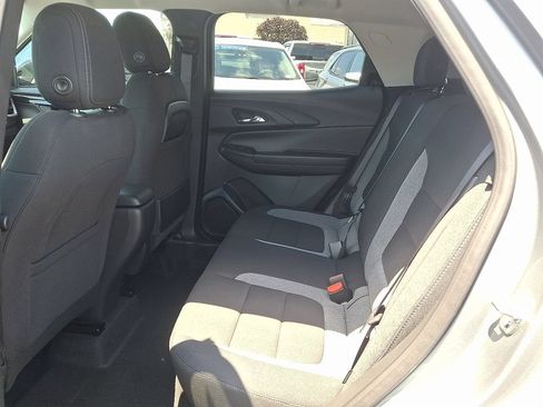 New 2026 Chevrolet TrailBlazer LT w/ Midnight Edition FWD image 5