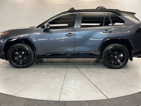 Used 2023 Toyota RAV4 XSE AWD/4WD image 2
