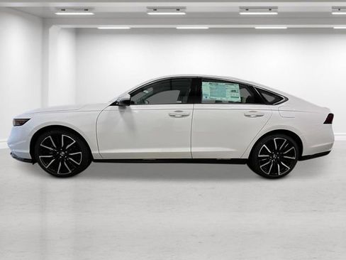 New 2026 Honda Accord Touring image 2