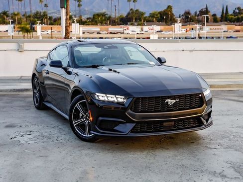 Used 2024 Ford Mustang Premium image 33