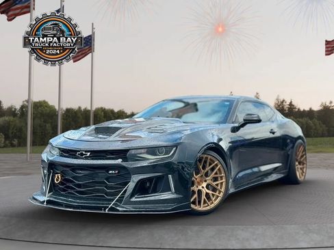Used 2018 Chevrolet Camaro ZL1 RWD image 5