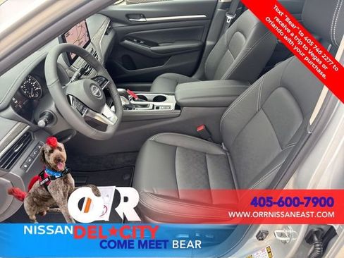 New 2025 Nissan Altima 2.5 SL image 12