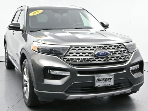 Used 2020 Ford Explorer Limited AWD/4WD image 2