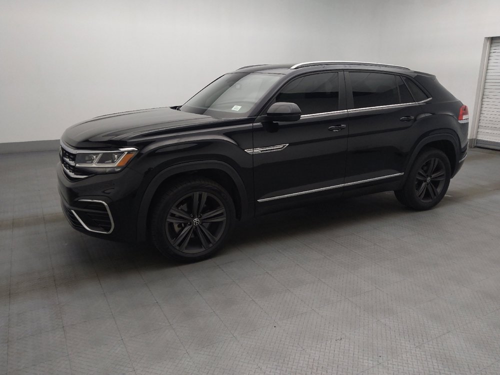 Used 2021 Volkswagen Atlas Cross Sport SE w/ Panoramic Sunroof Package FWD image 2