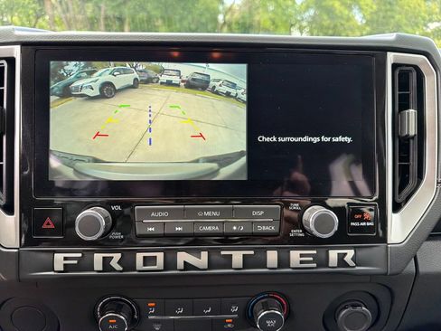 Certified 2025 Nissan Frontier SV RWD image 25