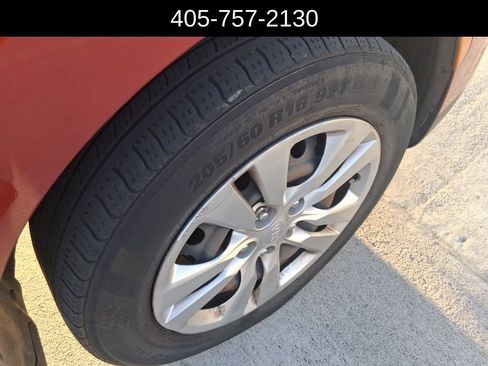 Used 2021 Kia Soul LX image 9