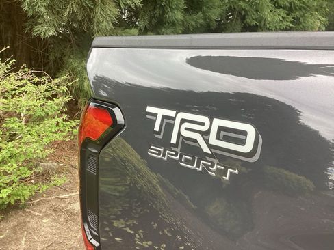 Certified 2025 Toyota Tacoma TRD Sport AWD/4WD image 7