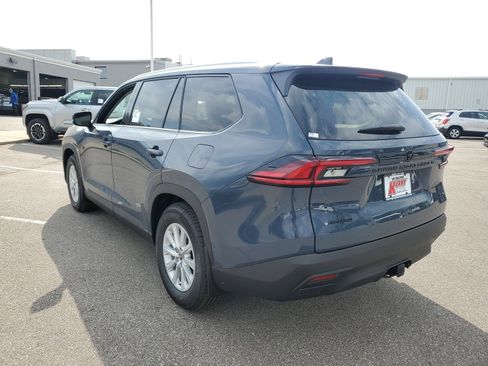 New 2026 Toyota Grand Highlander AWD Hybrid image 3