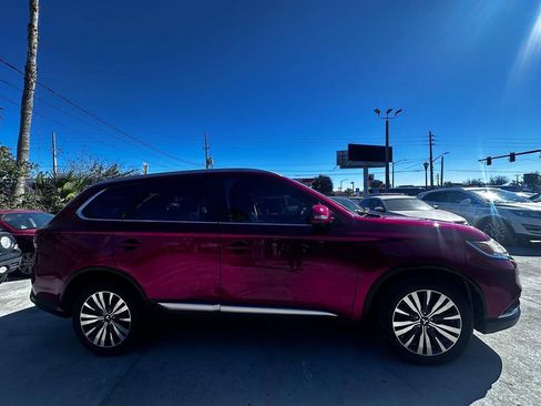 Used 2020 Mitsubishi Outlander SE FWD image 4