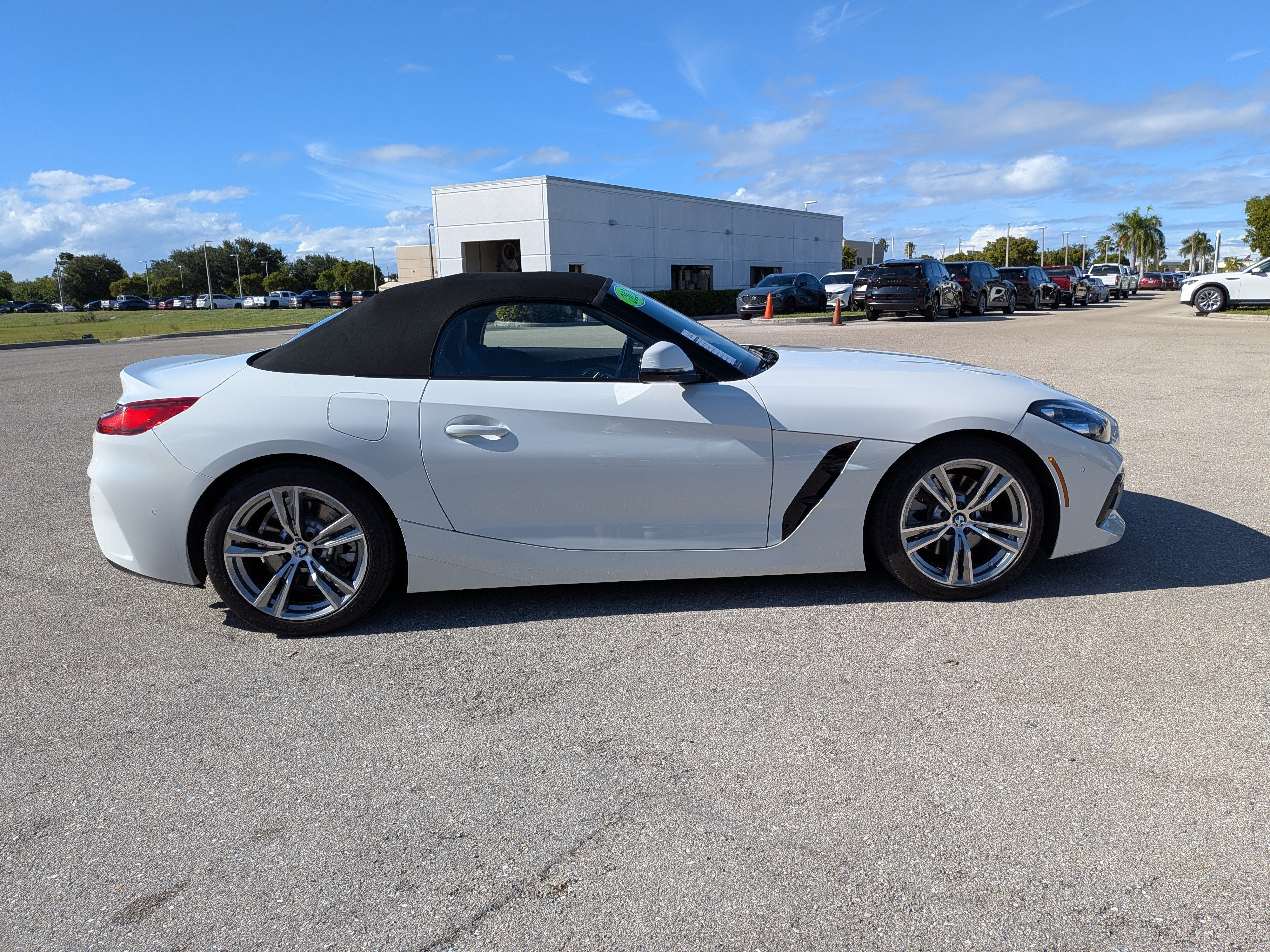 Used 2026 BMW Z4 sDrive30i RWD image 3