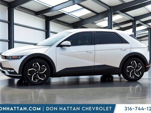 Used 2024 Hyundai Ioniq 5 SEL AWD/4WD image 2
