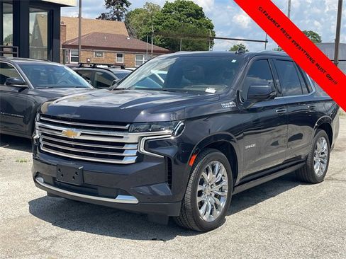 Used 2022 Chevrolet Tahoe High Country image 2