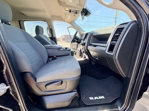 Used 2016 RAM 1500 Express AWD/4WD image 31