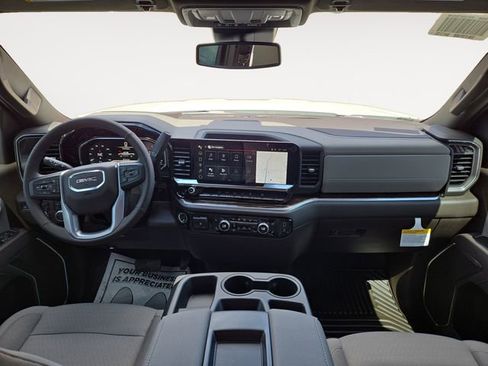 New 2025 GMC Sierra 3500 SLE image 3