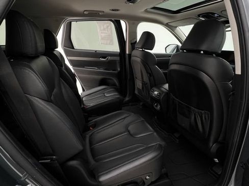 Used 2022 Hyundai Palisade SEL w/ Premium Package AWD/4WD image 14