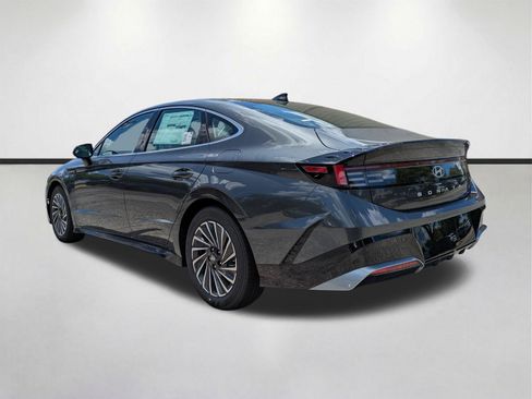 New 2026 Hyundai Sonata SEL FWD image 7