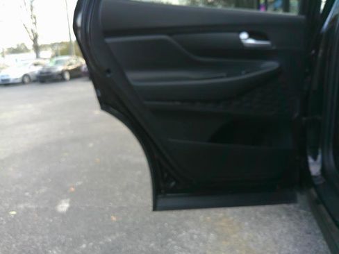 Used 2019 Hyundai Santa Fe SEL image 23