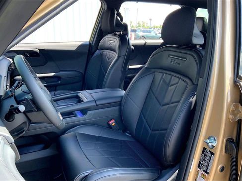 Used 2027 Kia Telluride SX X-Line w/ Towing Package AWD/4WD image 22