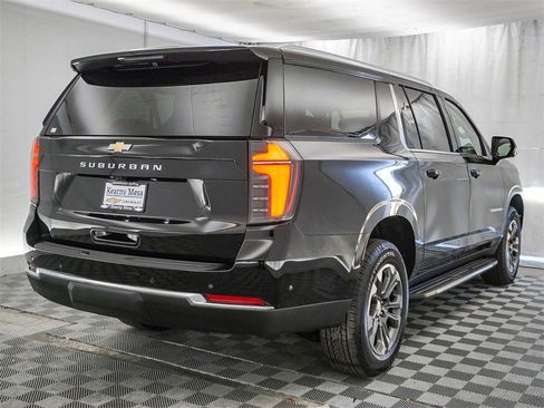 New 2026 Chevrolet Suburban LS RWD image 8