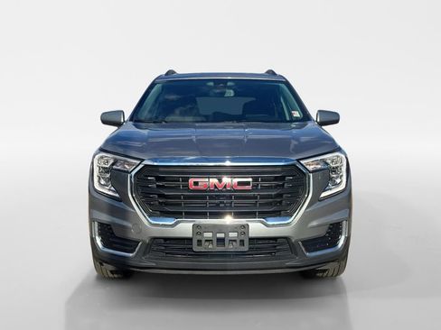 Used 2024 GMC Terrain SLE w/ Driver Convenience Package AWD/4WD image 9