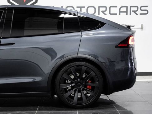 Used 2022 Tesla Model X image 14