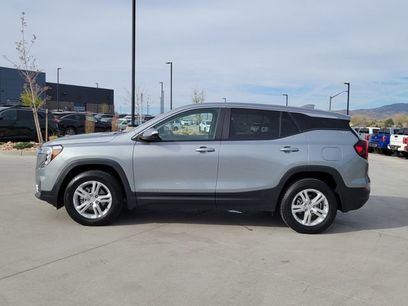 Used 2024 GMC Terrain SLE