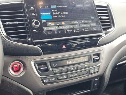 Used 2025 Honda Ridgeline RTL image 17