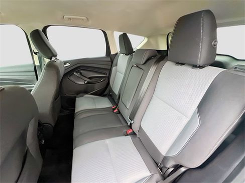 Used 2019 Ford Escape SE image 22