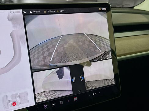 Used 2023 Tesla Model 3 Standard Range image 21