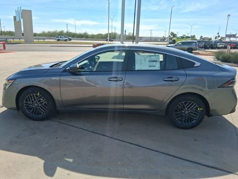 New 2026 Nissan Sentra SV w/ SV Convenience Package FWD image 4