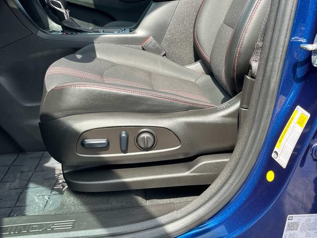 Used 2023 Chevrolet Equinox RS w/ LPO, Floor Liner Package FWD image 28