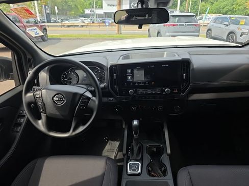 Used 2026 Nissan Frontier SV w/ Tow Package AWD/4WD image 15