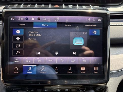 Certified 2023 Jeep Grand Cherokee Overland w/ Adv Protech Group III image 21