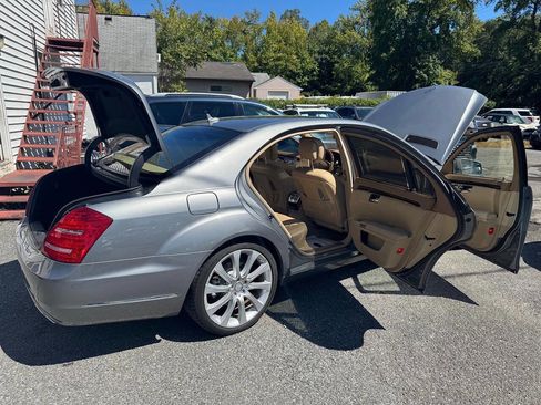 Used 2012 Mercedes-Benz S 550 4MATIC image 11