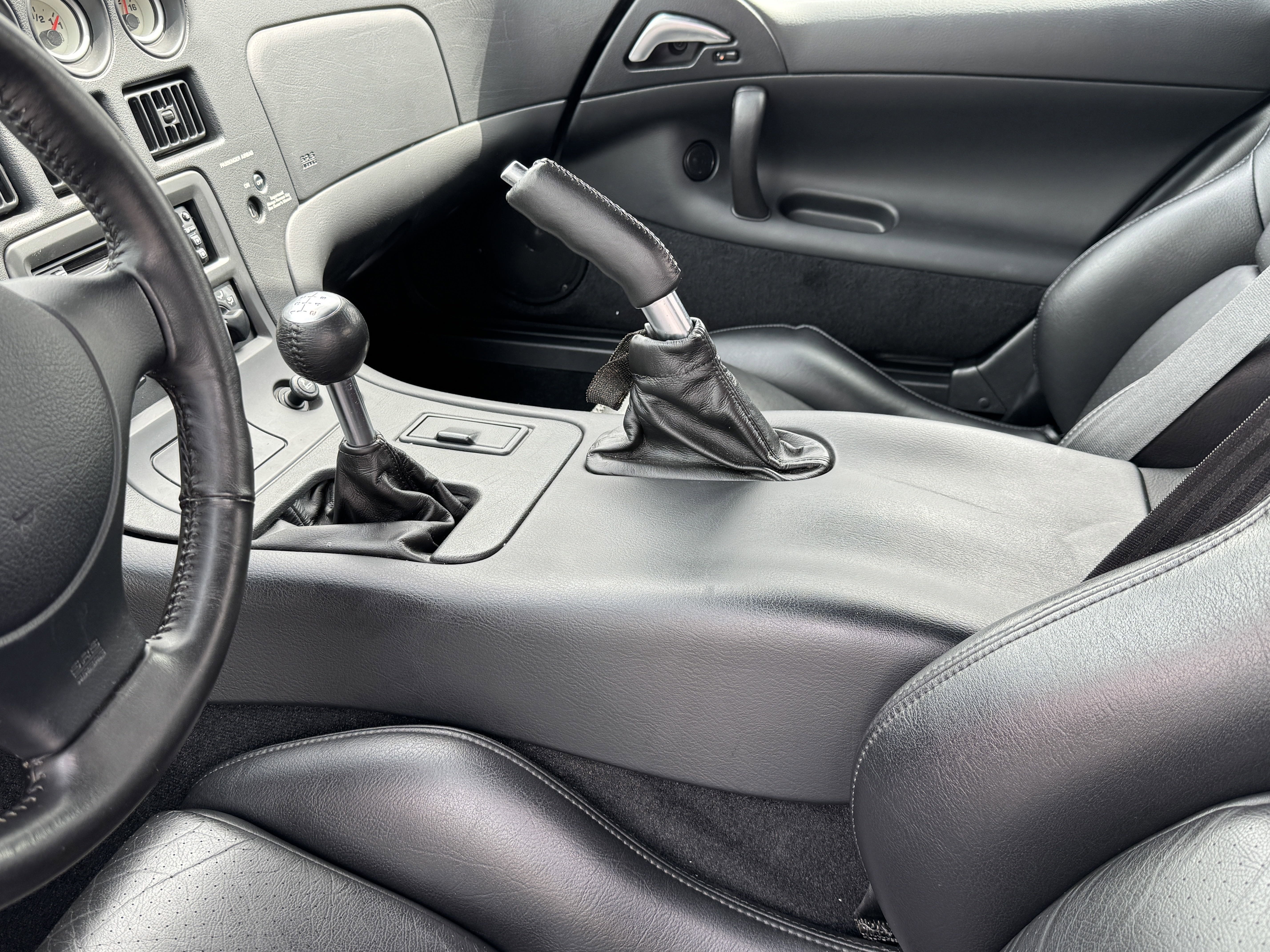 Used 2000 Dodge Viper RT/10 RWD image 4