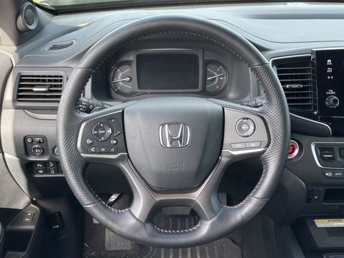 Used 2023 Honda Passport TrailSport image 12
