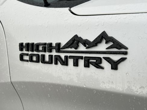 Used 2022 Chevrolet Silverado 1500 High Country w/ LPO, Dark Essentials Package image 10