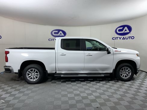 Used 2020 Chevrolet Silverado 1500 LT AWD/4WD image 2
