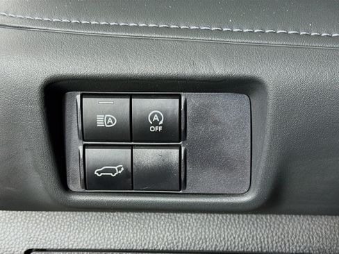 Certified 2025 Toyota Highlander XSE AWD/4WD image 10