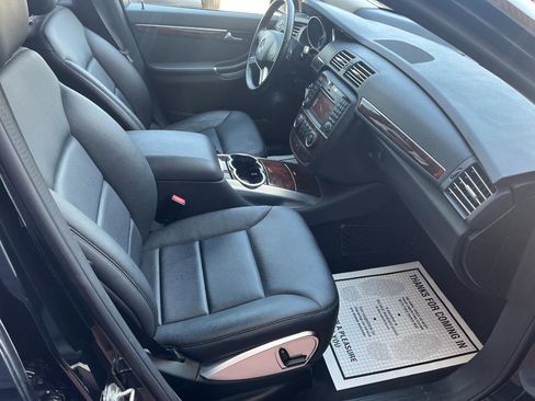 Used 2011 Mercedes-Benz R 350 BlueTEC 4MATIC image 19