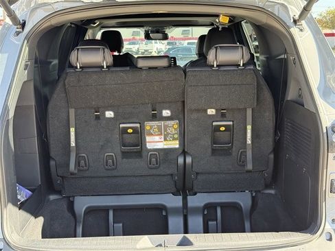 Used 2024 Toyota Sienna XLE Woodland Edition image 35