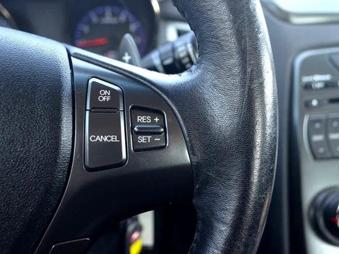 Used 2011 Hyundai Genesis 2.0T image 28